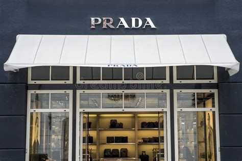 foto's van prada roermond